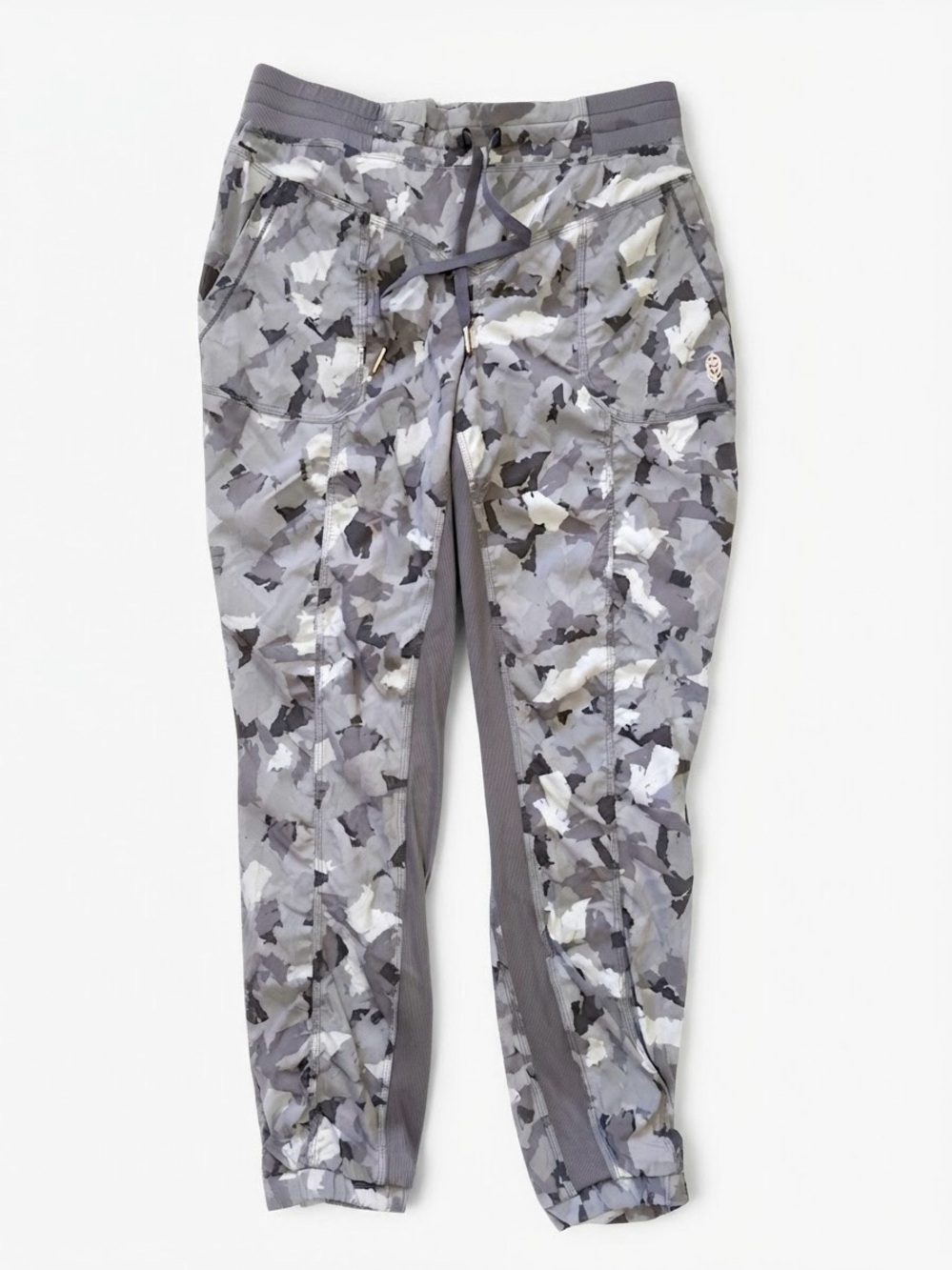 Indygena Women's S/P Camo Print Athletic Jogger Pants